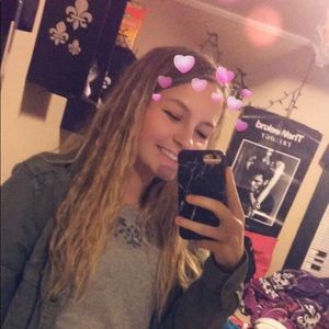 Meet your Posher, Brooke